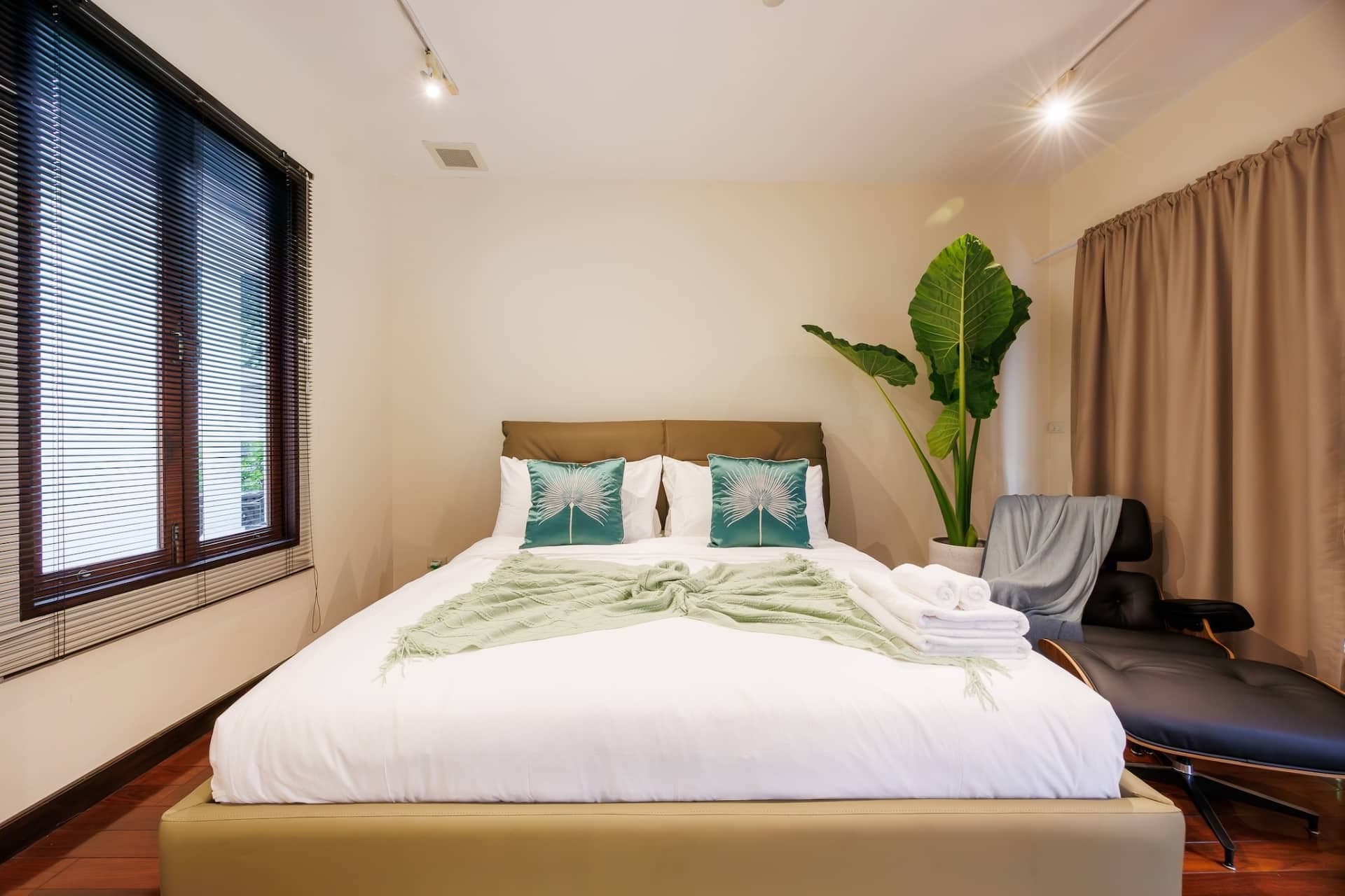 "Tailan X13" 4BR Private Pool Villa in Central Bangkok | Daily Cleaning | Free Costumes | Floating Afternoon Tea 11