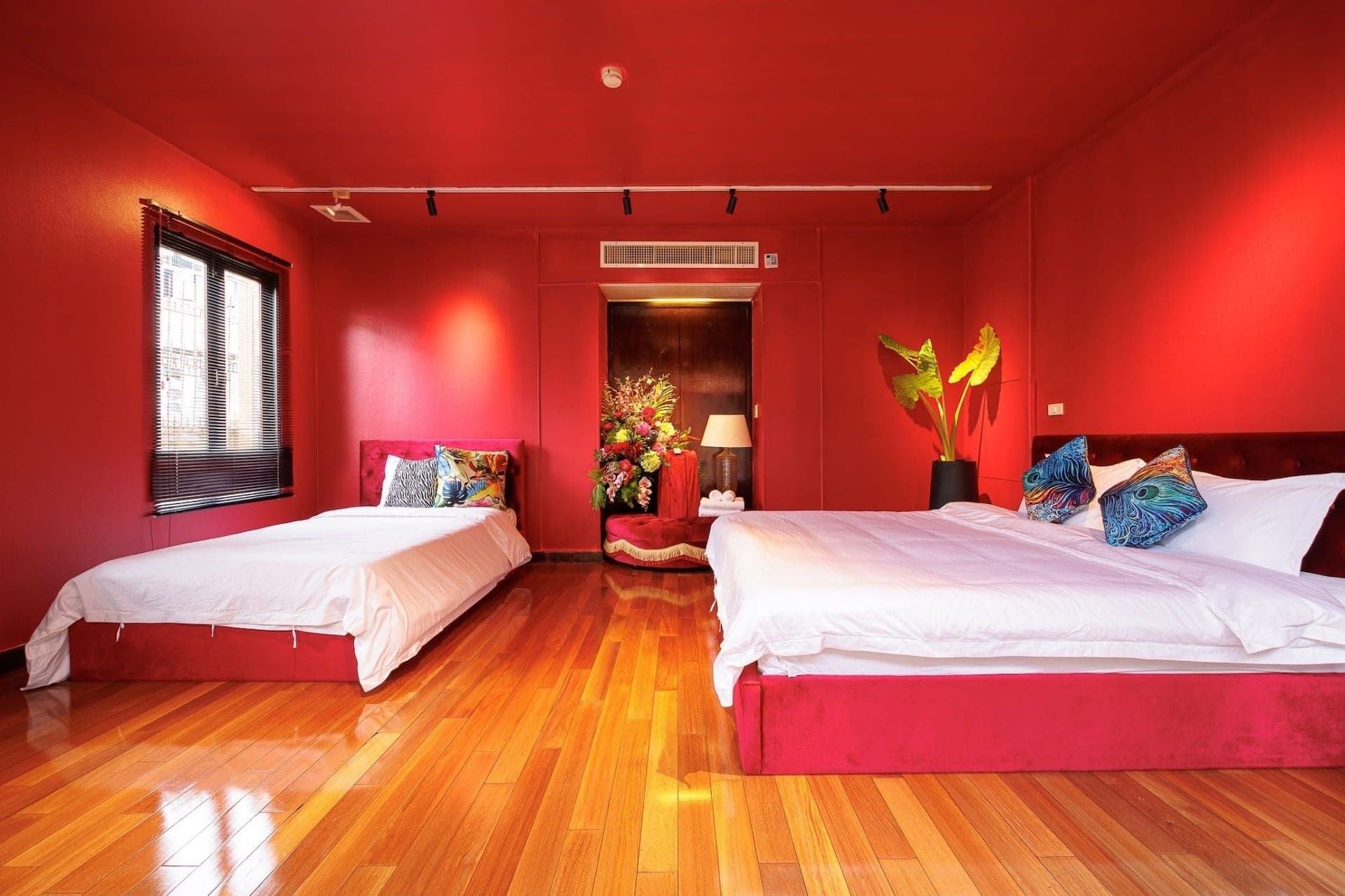 "Siam Courtyard X5" วิลล่าสวนสระว่ายน้ำ 5 ห้องนอนเอกมัย | ทำความสะอาดทุกวัน | ชุดไทยฟรี 16