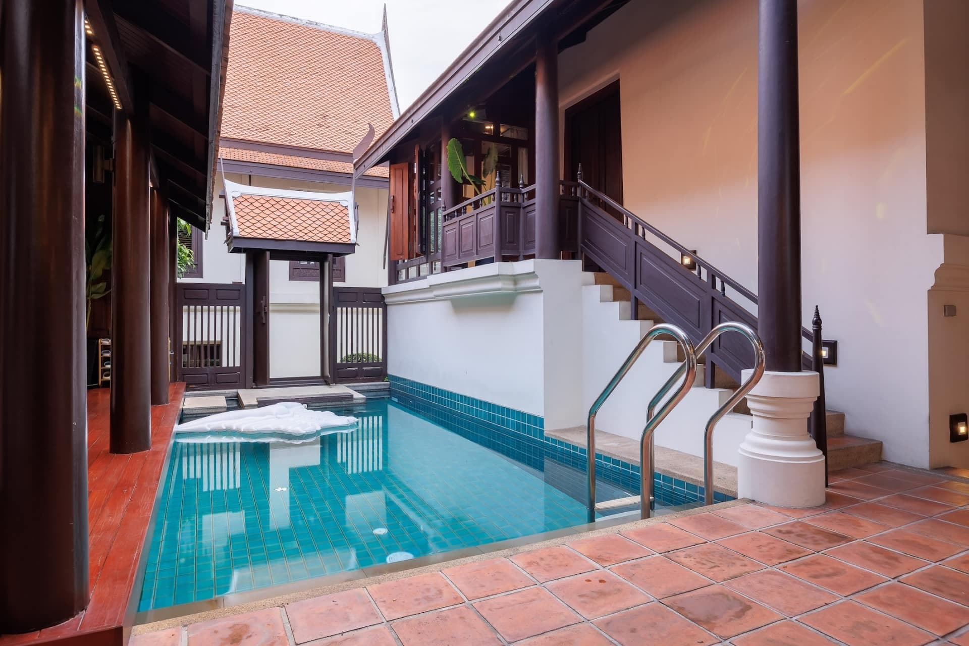 "Siam Courtyard X5" วิลล่าสวนสระว่ายน้ำ 5 ห้องนอนเอกมัย | ทำความสะอาดทุกวัน | ชุดไทยฟรี 29